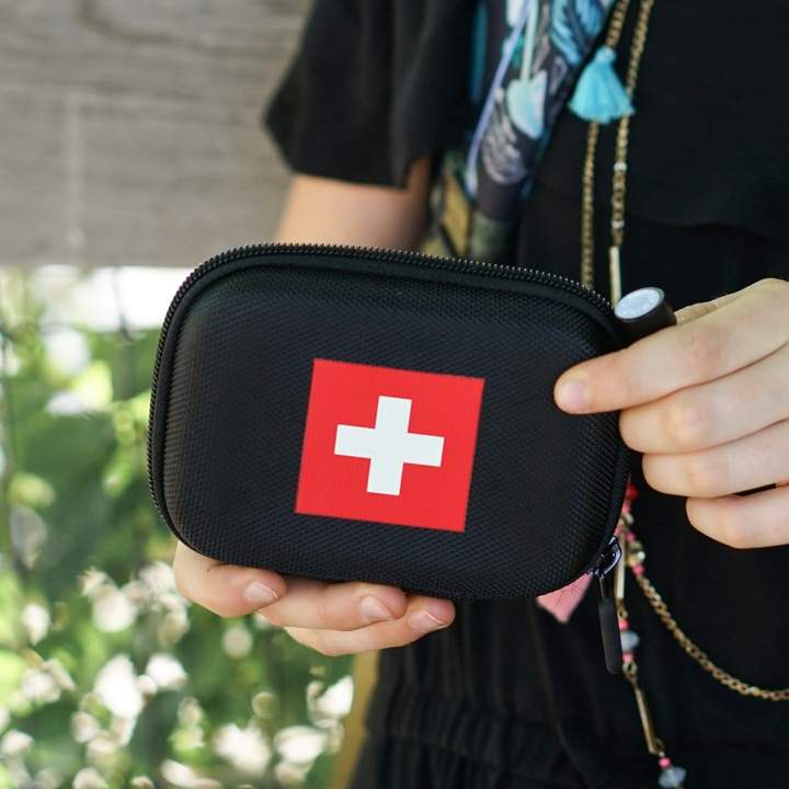 public/uploads/2021/12/Travel_First_Aid_Bag_square_people_720x.jpg